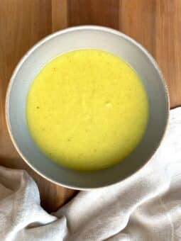 Sopa de couve-flor e curry