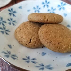 Biscoito de tahine e limão siciliano