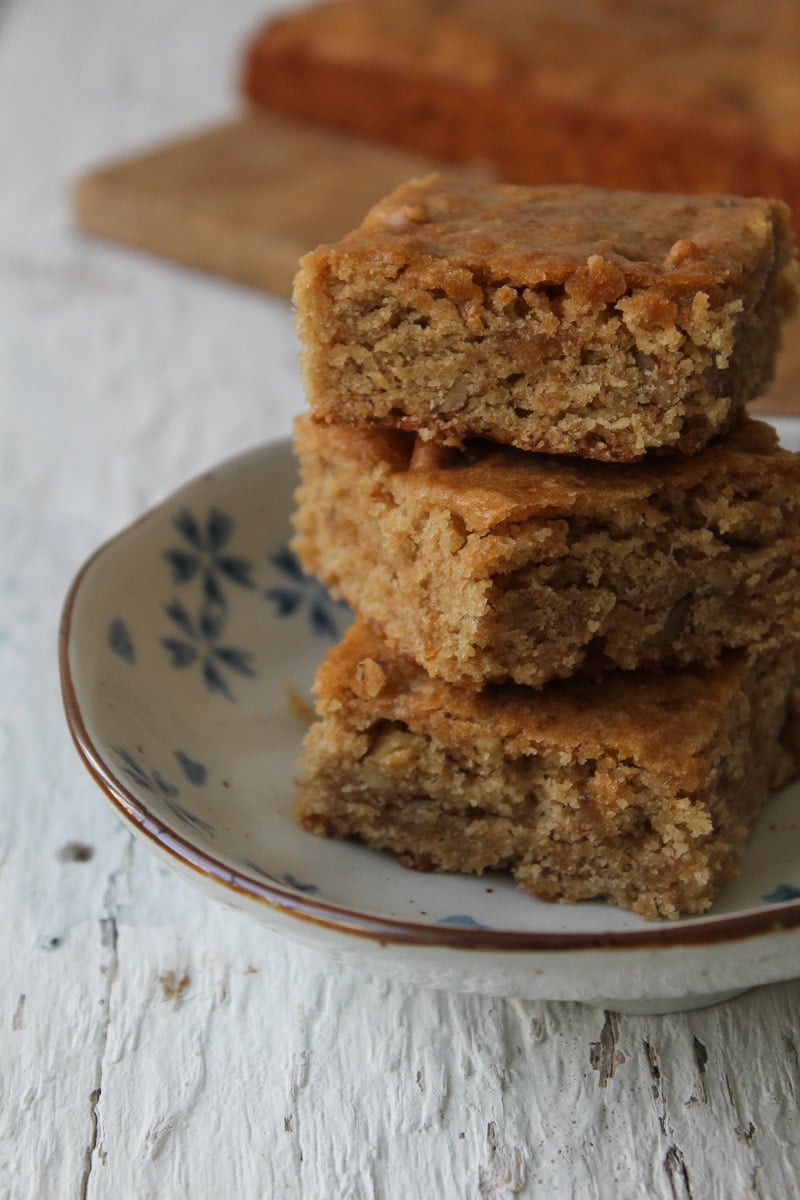 Bolo de nozes e laranja