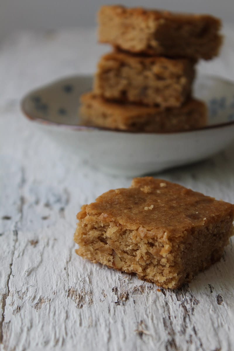 Bolo de nozes e laranja