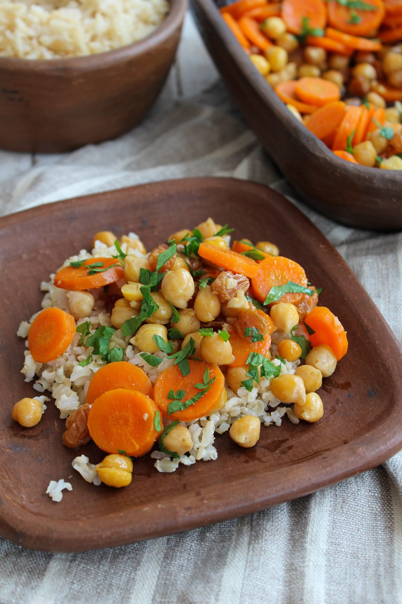 Cenoura e grão de bico assados com cominho