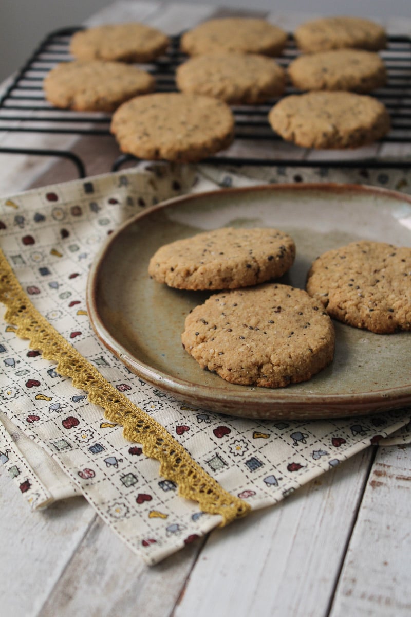 Cookies de castanha e melado - veganos, sem glúten e sem lactose