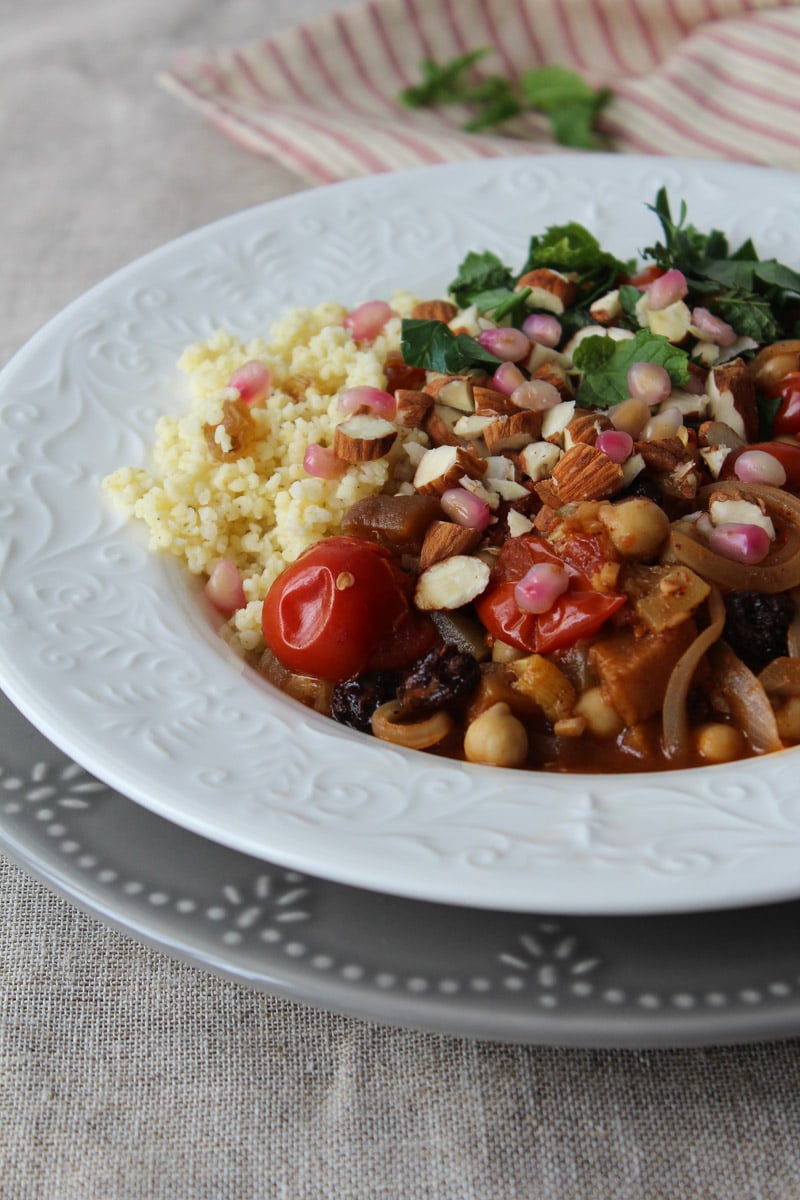 Cozido marroquino com legumes e especiarias