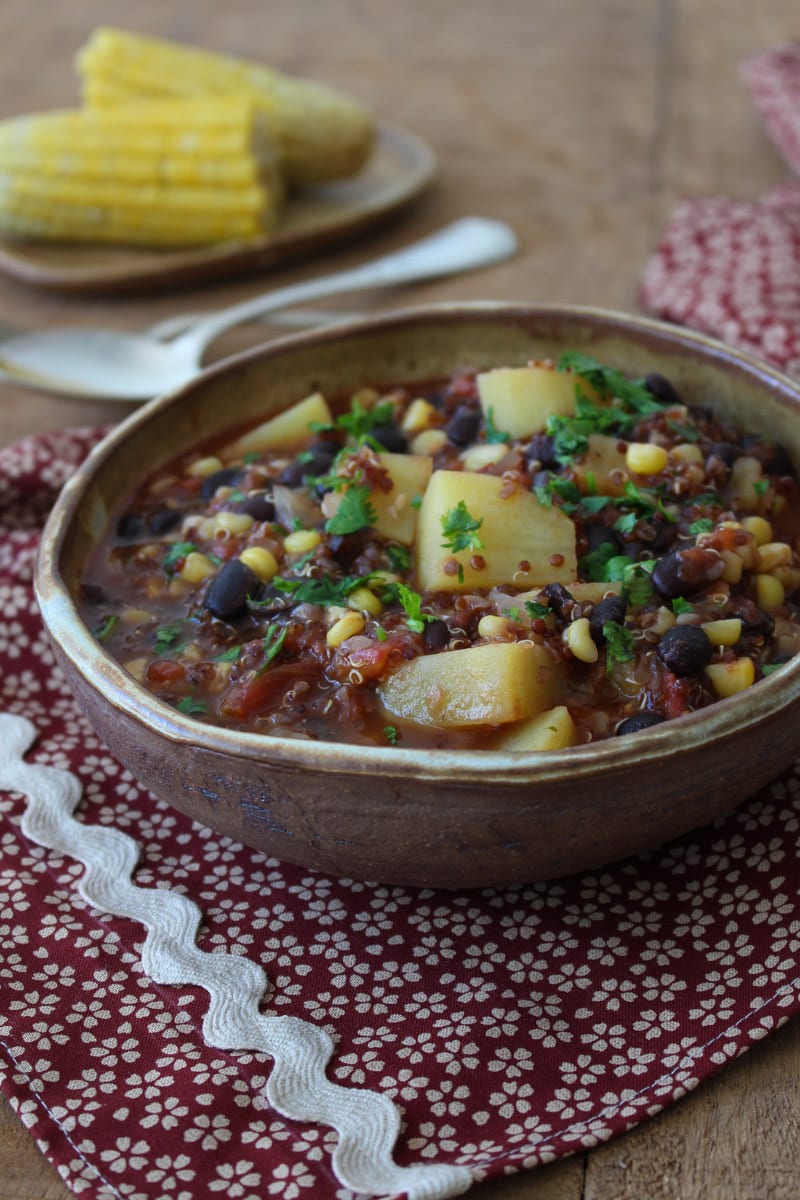 Ensopado de milho e feijão preto