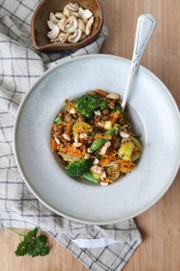 Frigideira de lentilha e legumes