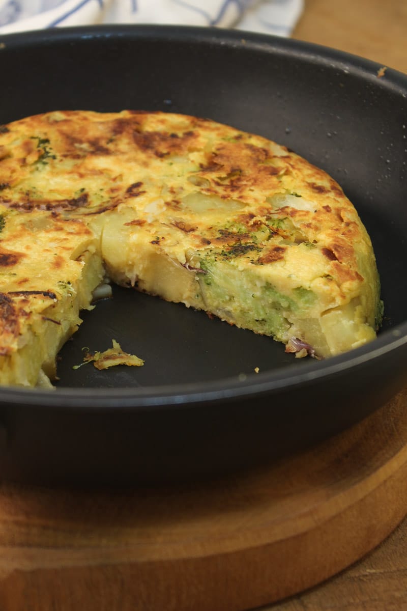 Fritada de batata-doce e brócolis - vegana