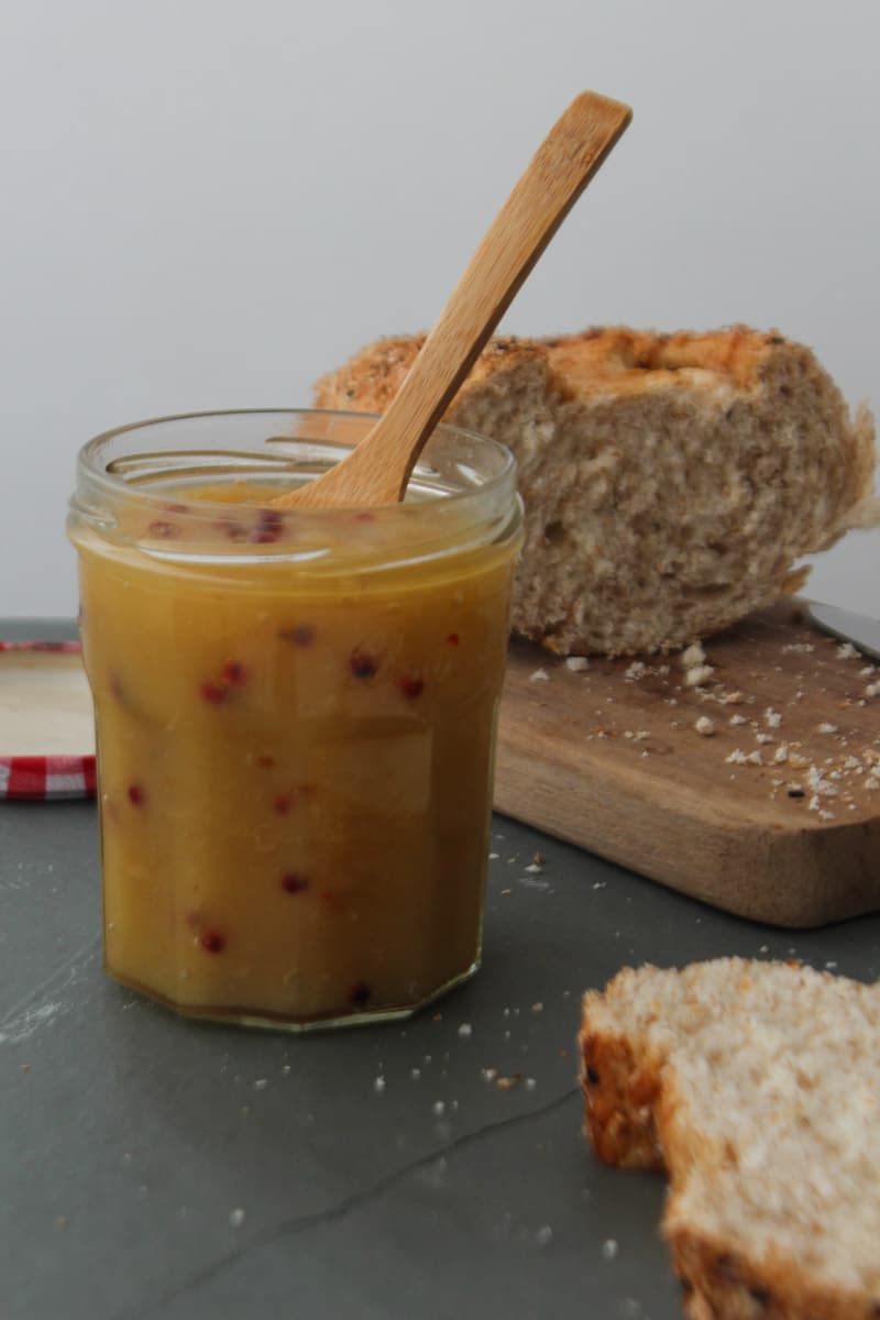 Geleia de cupuaçu com pimenta rosa