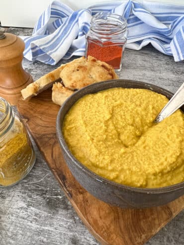 Homus com curry