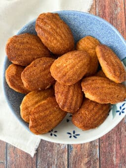 Madeleine ou mini bolinho de amêndoa
