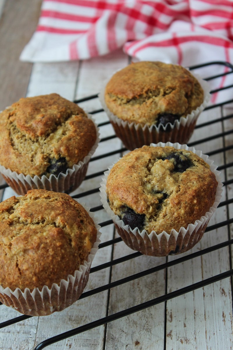 Muffin vegano de banana e mirtilo