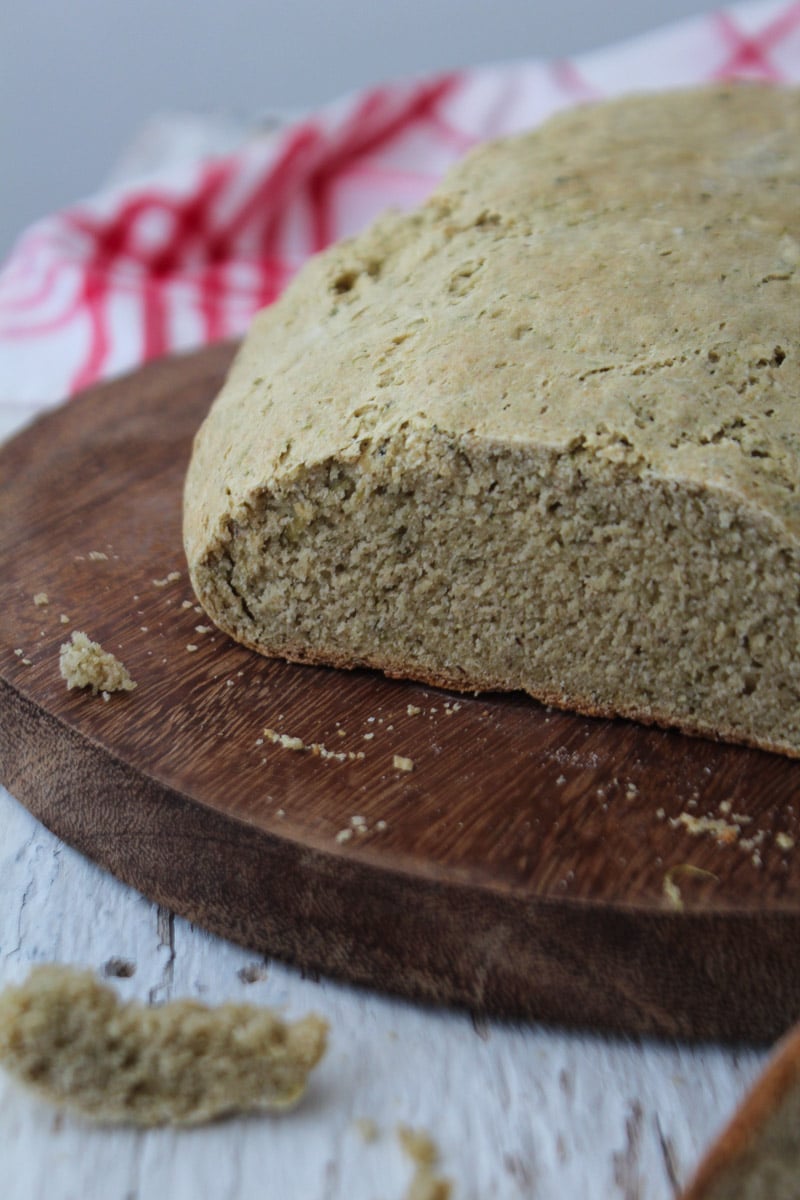 Pão de talos e folhas