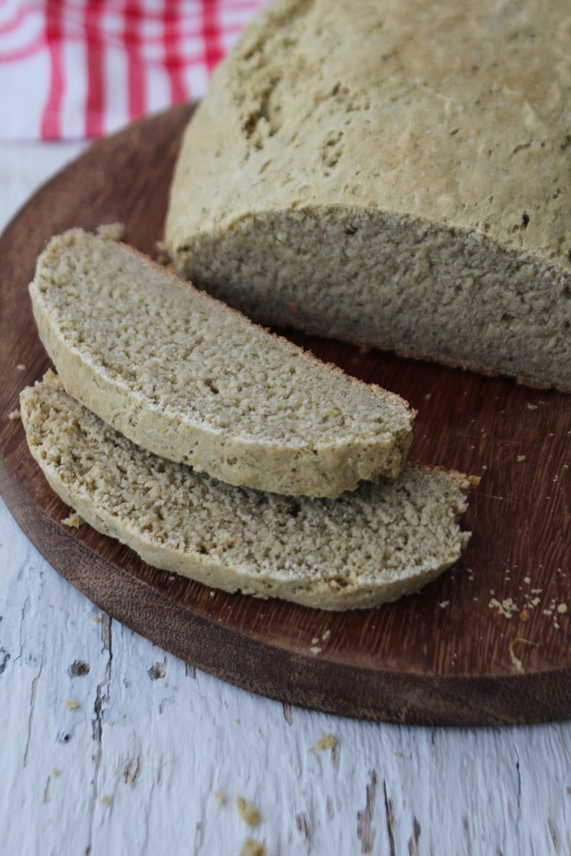 Pão de talos e folhas