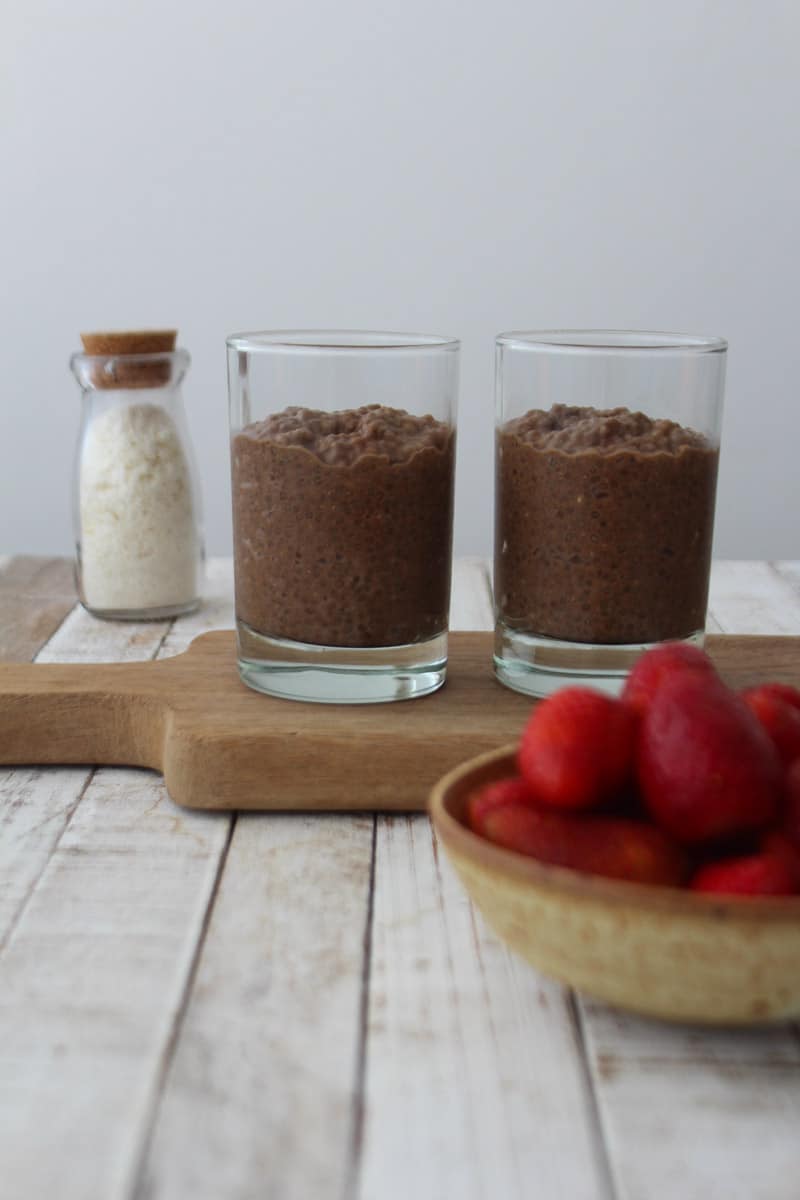 Pudim de chia com chocolate e especiarias