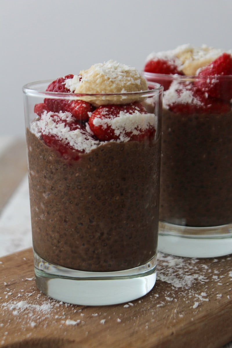 Pudim de chia com chocolate e especiarias