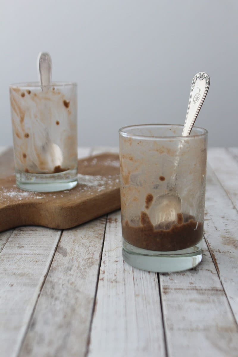 Pudim de chia com chocolate e especiarias