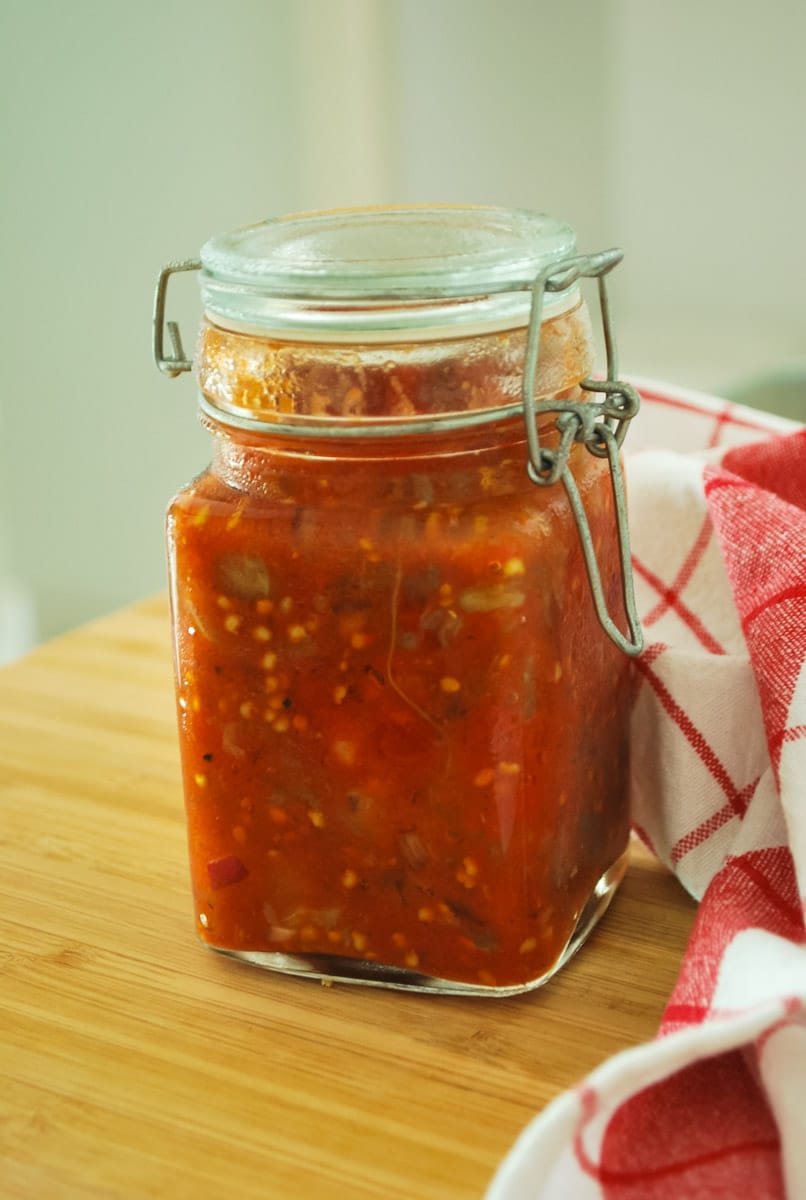 Relish de berinjela e tomate