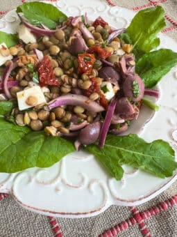 Salada de lentilha grega