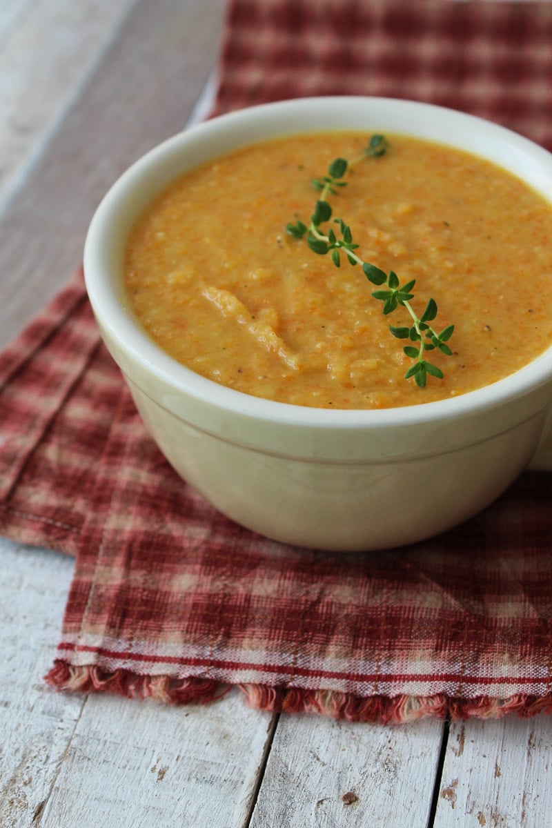 Sopa de batata-doce e lentilha rosa