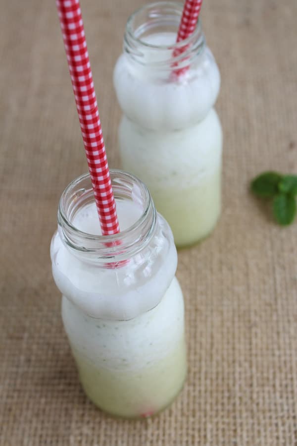 Suco de abacaxi com água de coco