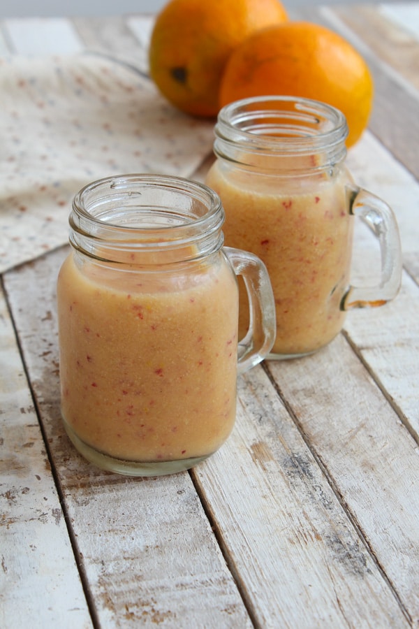 Suco de caju e laranja